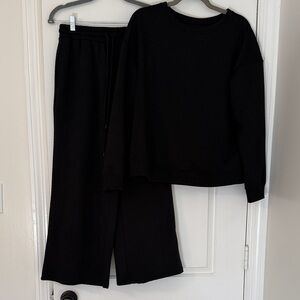 Women’s 2 Piece Lounge Set